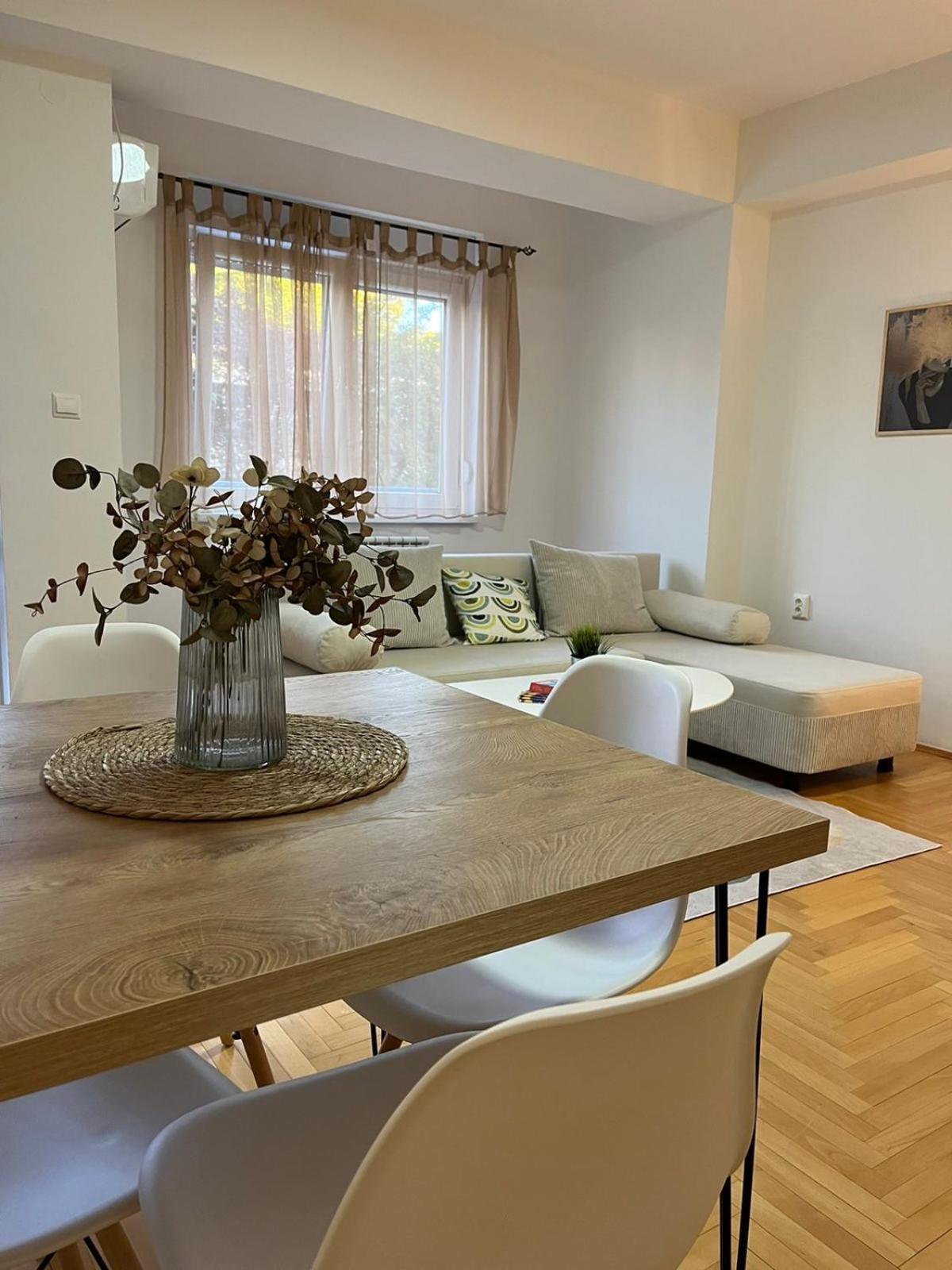 Best Value-Apartment In Skopje Bagian luar foto